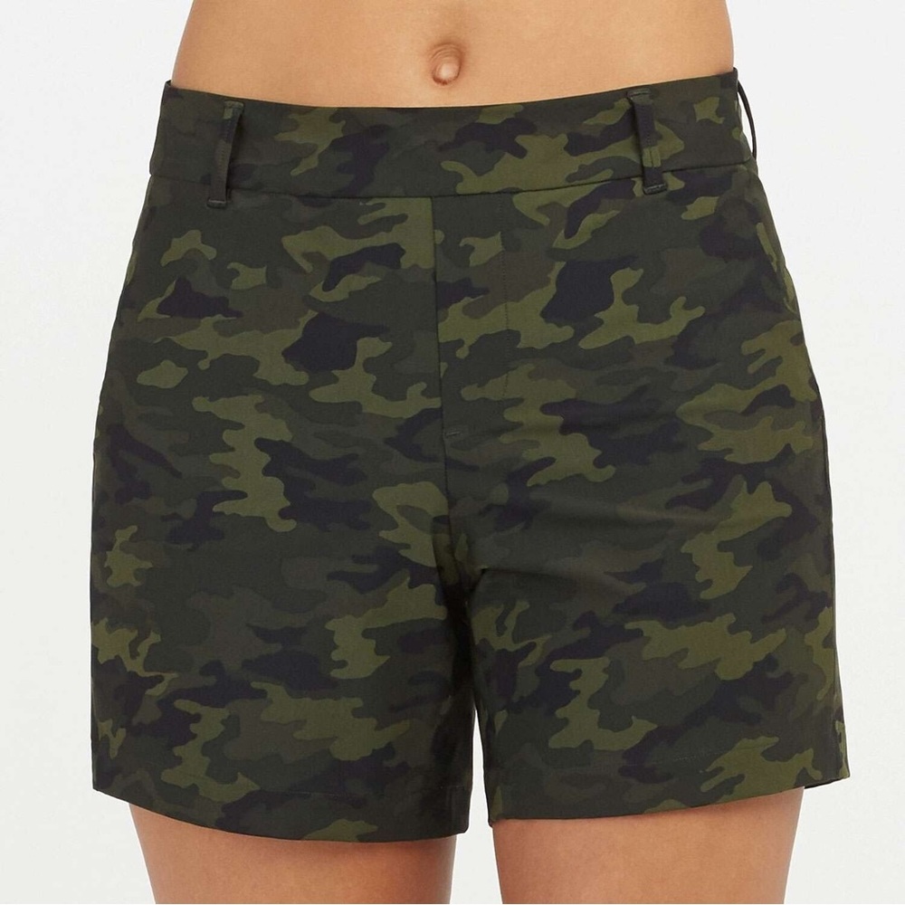 SPANX Sunshine Shorts 'Green Camo'